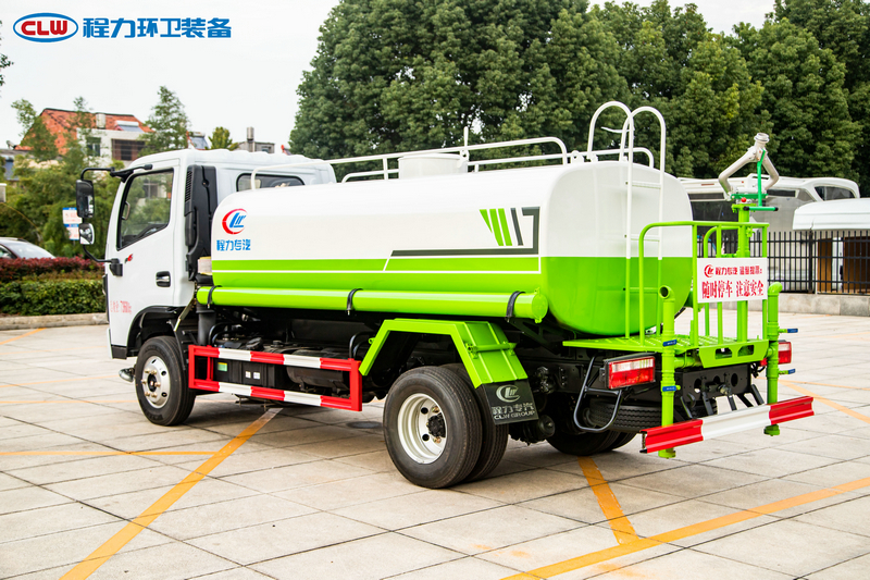 東風小福瑞卡灑水車（5噸）