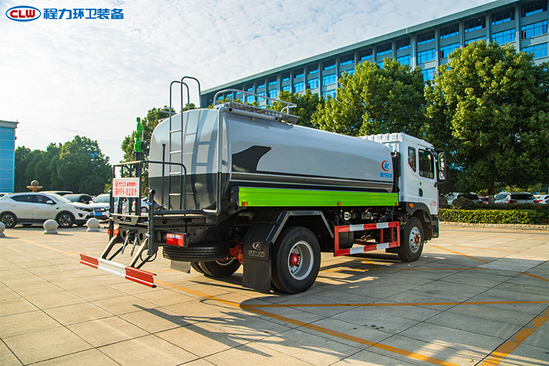 東風(fēng)多利卡D9灑水車(chē)（12-15立方）（標(biāo)準(zhǔn)化）
