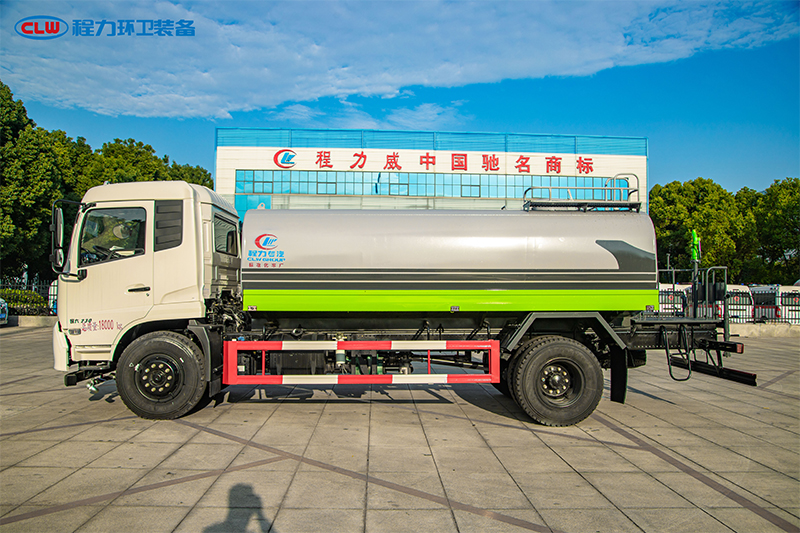 東風(fēng)天錦灑水車(chē)（12.6方）