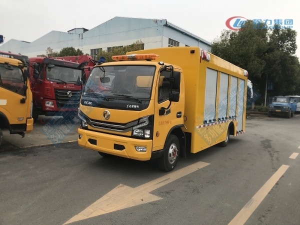 東風(fēng)大多利卡工程救險(xiǎn)車