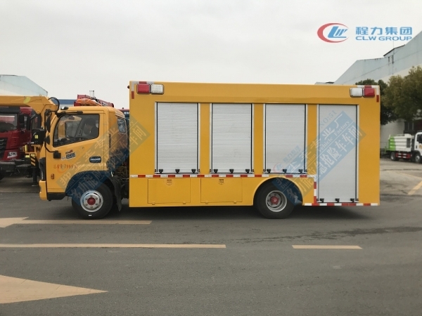 東風(fēng)大多利卡工程救險(xiǎn)車