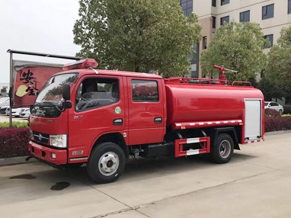 4噸凱普特消防灑水車